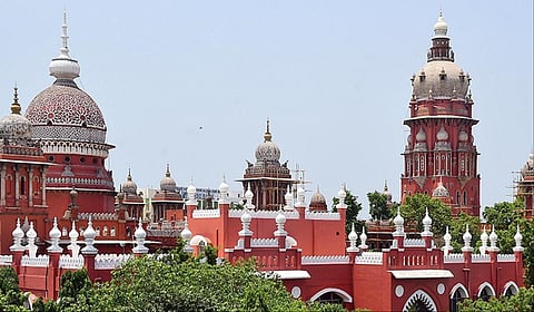 நில அபகரிப்பு வழக்கு: திமுக முன்னாள் அமைச்சர் மனோ தங்கராஜ் மனைவி மனு தள்ளுபடி