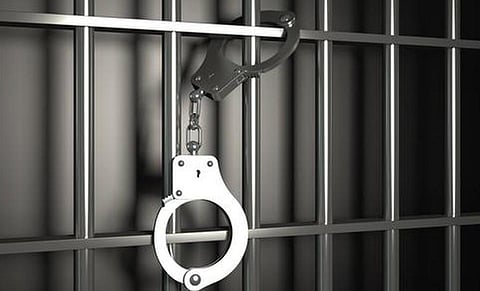 சென்னை: பெண் ஐடி ஊழியர் பெயரில் வங்கியில் ரூ.65 லட்சம் பெற்று மோசடி செய்த 4 பேர் கைது