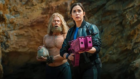 Black Mirror Season 7: எதிர்காலத்தின் கோரப்பிடி | ஓடிடி திரை அலசல்