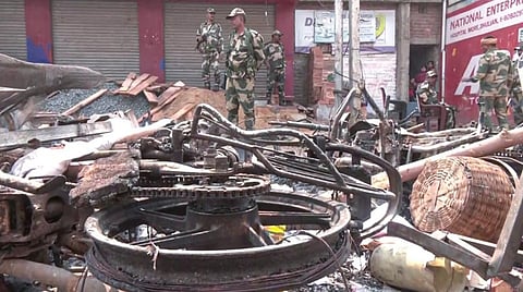 சொந்த மண்ணிலேயே நாங்கள் அகதிகளாகி விட்டோம்: முர்ஷிதாபாத் வன்முறையால் பாதிக்கப்பட்ட பெண்கள் வேதனை