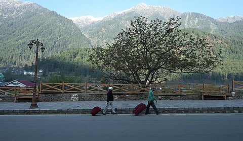 காஷ்மீர் பயங்கரவாதம்: முற்றுப்புள்ளிக்கான தருணம்!