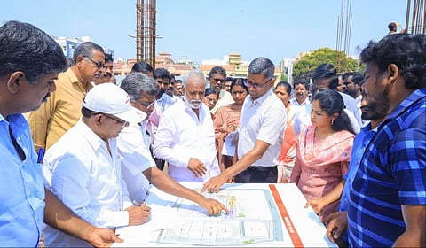 சென்னையில் அறநிலையத்துறை சார்பில் நடைபெற்று வரும் திருமண மண்டபம், பள்ளி வகுப்பறை, கல்லூரி கட்டிட கட்டுமானப் பணிகளை அமைச்சர் சேகர்பாபு ஆய்வு செய்தார்.