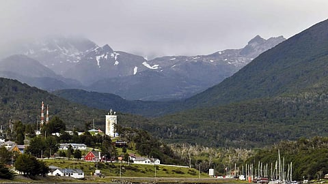 சிலி, அர்ஜென்டினாவில் 7.4 ரிக்டர் நிலநடுக்கம் - சுனாமி அச்சம்