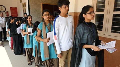 நாடு முழுவதும் நாளை நீட் தேர்வு