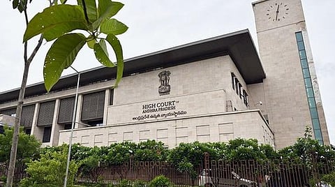 கிறிஸ்தவராக மாறிய நாளே எஸ்சி, எஸ்டி தகுதி இழப்பு: ஆந்திர உயர் நீதிமன்றம் தீர்ப்பு