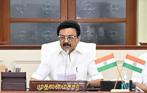 கூவாகம் ஏரியில் தவறி விழுந்து உயிரிழந்த சிறுவர்கள் குடும்பத்துக்கு ரூ.3 லட்சம் நிவாரணம்: முதல்வர்