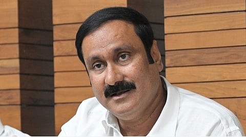 ஜிஎஸ்டியால் வணிகர்கள் கடுமையாக பாதிக்கப்படுவதால் சிங்கப்பூரை போல் ஒரே மாதிரியான வரி: அன்புமணி கோரிக்கை