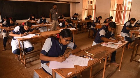 பிளஸ் 2 தேர்வு முடிவுகள் இன்று வெளியீடு