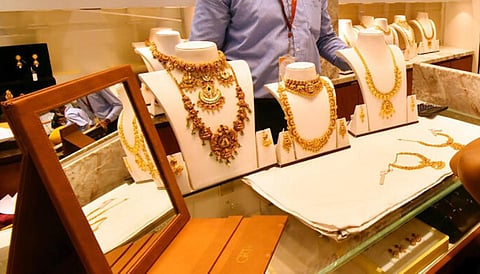 தங்கம் பவுனுக்கு ரூ.240 அதிகரிப்பு