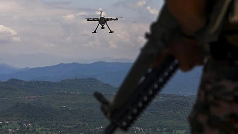 திருமண ட்ரோன், திறனற்ற ஏவுகணைகளை பயன்படுத்திய பாக்: சமூக வலைதளங்களில் கடும் விமர்சனம்