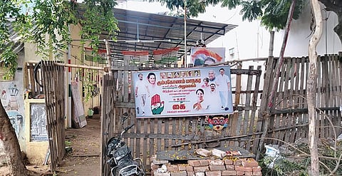 இடம் வாங்கியும் 75 வருடங்களாக கட்டப்படாத கட்சி அலுவலகம்! - குமுறும் கும்பகோணம் காங்கிரஸார்