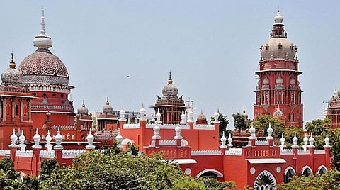 சாதியை காரணம் காட்டி கோயில் திருவிழாவுக்கு நன்கொடை பெற மறுப்பதும் தீண்டாமையின் மறுவடிவமே: நீதிபதி வேதனை