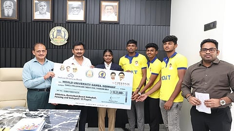 விளையாட்டு போட்டிகளில் பங்கேற்க தமிழக வீரர், வீராங்கனைகள் ஜெர்மனி செல்ல நிதியுதவி