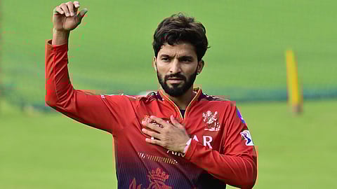 காயத்தால் ஆர்சிபி கேப்டன் ரஜத் பட்டிதார் அவதி