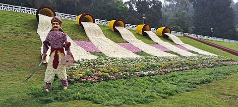 உதகை 127-வது மலர் கண்காட்சியை தொடங்கி வைத்தார் முதல்வர் ஸ்டாலின்: கவனம் ஈர்த்த கல்லணை அலங்காரம்!