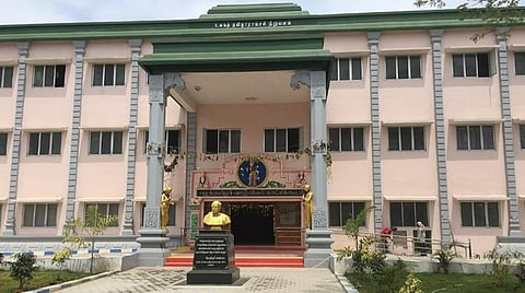 ஒருங்கிணைந்த 5 ஆண்டு எம்.ஏ தமிழ் படிப்புக்கு விண்ணப்பிக்க உலகத் தமிழாராய்ச்சி நிறுவனம் அழைப்பு