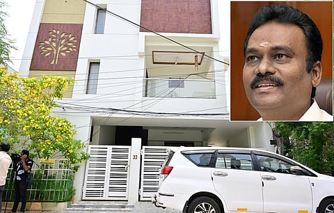 டாஸ்மாக் இயக்குநர் விசாகனை விசாரணைக்கு அழைத்துச் சென்றது அமலாக்கத் துறை: அடுத்து என்ன?