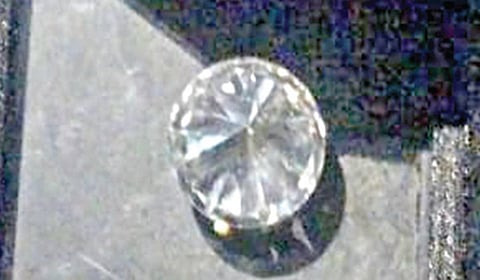 மீட்கப்பட்ட வைரக்கல்