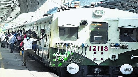 வேளச்சேரி, அரக்கோணம் வழித்தடத்தில் 2 நாட்களுக்கு ரயில் சேவை ரத்து