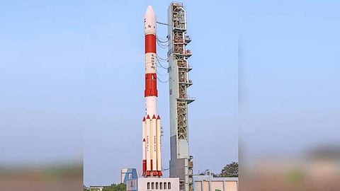 பிஎஸ்எல்வி-சி61 ராக்கெட் மூலம் இஓஎஸ்-09 அதிநவீன செயற்கைக் கோள் இன்று அதிகாலை விண்ணில் பாய்கிறது