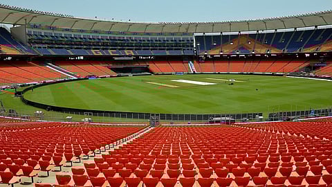 அகமதாபாத்தில் ஐபிஎல் இறுதிப் போட்டி: பிளே ஆஃப் சுற்றின் 2 ஆட்டங்கள் முலான்பூரில் நடைபெறுகிறது