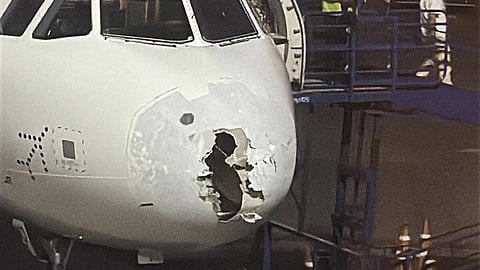 சேதமடைந்த இண்டிகோ விமானம்