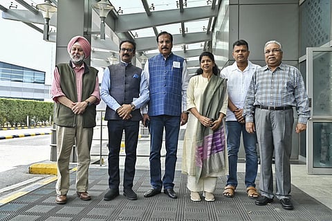 மாஸ்கோ மீது உக்ரைன் ராணுவம் ட்ரோன் தாக்குதல்: கனிமொழி குழு சென்ற விமானம் பத்திரமாக தரையிறக்கம்