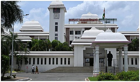 பெரியார் பல்கலைக்கழக தற்காலிக துணைவேந்தரை நீக்க வேண்டும்: ராமதாஸ்