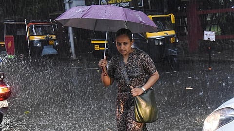 தென்மேற்கு பருவமழை கேரளாவில் தொடங்கியது: தமிழகத்தில் எங்கெல்லாம் ரெட் அலர்ட்?