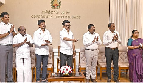 தமிழகத்தில் 2025-26 ஆம் கல்வியாண்டு முதல் செயல்படும் வகையில்  11 புதிய அரசு கலை மற்றும் அறிவியல் கல்லூரிகளை முதல்வர் ஸ்டாலின் தொடங்கி வைத்தார்.