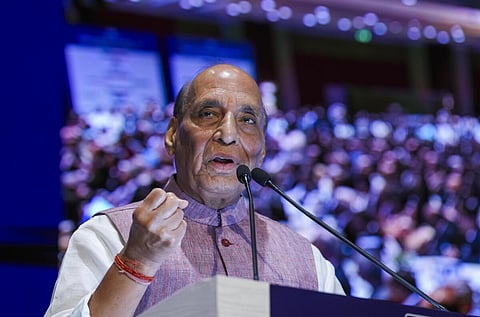 “பாகிஸ்தான் ஆக்கிரமிப்பு காஷ்மீர் மக்கள் தாமாக இந்தியா திரும்புவர்” - ராஜ்நாத் சிங் நம்பிக்கை