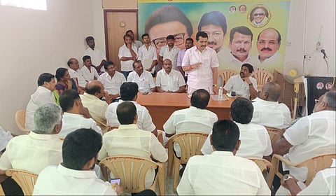 திருப்பூரில் நடந்த தேர்தல் ஆயத்தக் கூட்டத்தில் கட்சியினர் மத்தியில் முன்னாள் அமைச்சர் செந்தில்பாலாஜி பேசினார்.