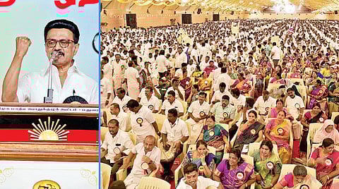 மதுரையில் நேற்று நடைபெற்ற திமுக பொதுக்குழுக் கூட்டத்தில் பேசிய முதல்வர் மு.க.ஸ்டாலின். (அடுத்த படம்) கூட்டத்தில் பங்கேற்ற பொதுக்குழு உறுப்பினர்கள் மற்றும் நிர்வாகிகள்.