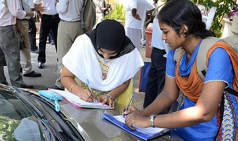 எம்பிபிஎஸ், பிடிஎஸ் படிப்புக்கு நாளை முதல் விண்ணப்பிக்கலாம்: சுகாதாரத் துறை அமைச்சர் தகவல்
