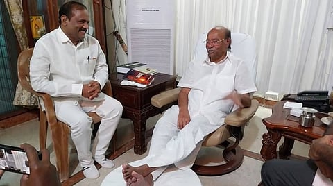 பாமக நிறுவனர் ராமதாஸுடன் வேல்முருகனின் சகோதரர் சந்திப்பு