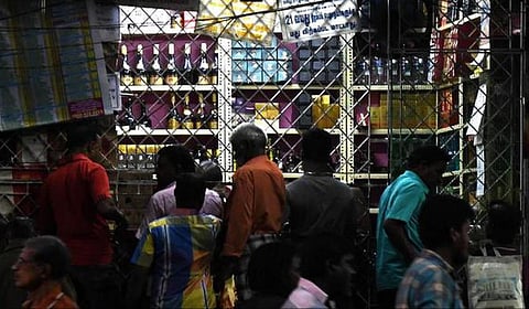 மதுபான கொள்முதல், விற்பனை விவரங்களை டாஸ்மாக் வலைதளத்தில் பதிவேற்ற கோரி வழக்கு    