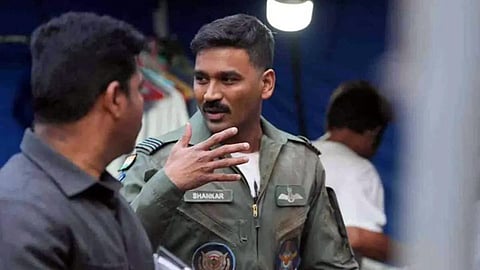 விமானப்படை அதிகாரியாக நடிக்கிறாரா தனுஷ்?