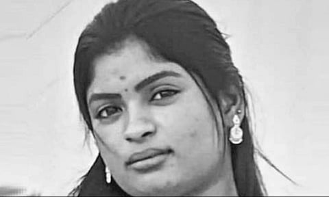 கொடுங்கையூர் சம்பவத்தில் திருப்பம்: ஐ.டி பெண் ஊழியரை கொலை செய்து 25 பவுன் திருடிய முன்னாள் காதலர் கைது