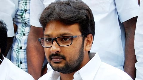 மு.க.அழகிரி மகனின் மருத்துவ ஆவணங்களை தாக்கல் செய்ய சிபிஐ நீதிமன்றம் உத்தரவு