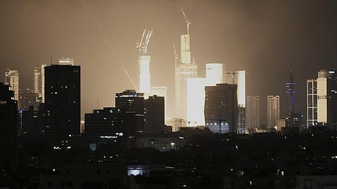 'மேலும் ஏவுகணைகளை வீசினால் தெஹ்ரான் எரியும்' - ஈரானுக்கு இஸ்ரேல் கடும் எச்சரிக்கை