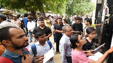 சிவில் சர்வீசஸ் முதல்நிலை தேர்வில் தேறிய மாணவர்கள் ரூ.25,000 ஊக்கத்தொகை பெற விண்ணப்பிக்கலாம்