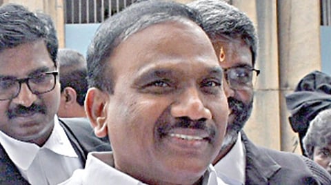 சிறப்பு நீதிமன்றத்தில் ஆஜராக வந்த ஆ.ராசா. | படம்; ம.பிரபு |