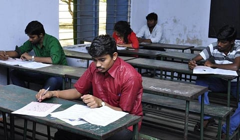 சிவில் சர்வீஸ் முதல்நிலை தேர்வுக்கு தயாராகும் 1,000 பேருக்கு மாதம் ரூ.7,500 - விண்ணப்பிப்பது எப்படி?