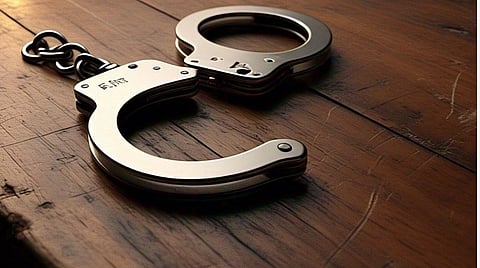 குன்னூரில் குறி கேட்க வந்தவரை கத்தியால் குத்திய பூசாரி கைது