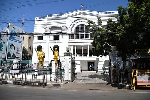 அரசின் தவறுகளை மக்களிடம் கொண்டு செல்லுங்கள்: அதிமுக ஐ.டி. அணி நிர்வாகிகளுக்கு அறிவுறுத்தல்