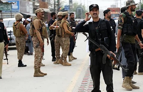 தலிபான் தாக்குதலில் பாகிஸ்தானில் 16 வீரர்கள் உயிரிழப்பு