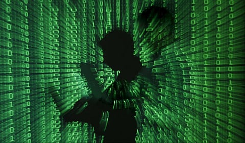 தனி நபர்களின் தொலைபேசி ஒட்டுக் கேட்பு விவகாரம்: சென்னை உயர் நீதிமன்றம் முக்கியத் தீர்ப்பு