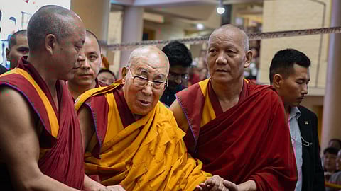 “புத்த மதம், திபெத் மக்களுக்கு சேவையாற்ற 130 வயது வரை வாழ விரும்புகிறேன்” - தலாய் லாமா