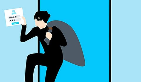 இணையவழி நிதி மோசடியை முற்றிலும் தடுக்க சைபர் க்ரைம் போலீஸ் - வங்கிகள் இணைந்து செயல்பட முடிவு