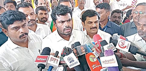 நாமக்கல்லில் செய்தியாளர்களுக்கு நேற்று பேட்டியளித்த பாஜக மாநில முன்னாள் தலைவர் அண்ணாமலை.